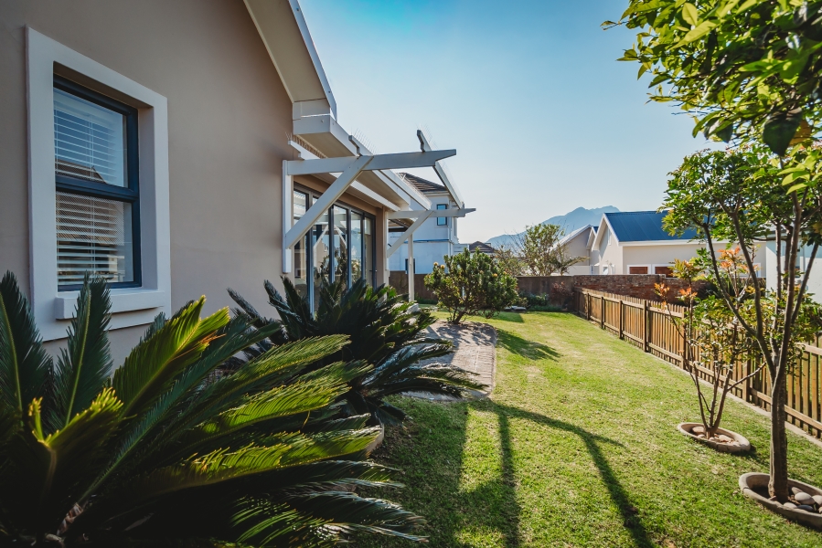 3 Bedroom Property for Sale in Kraaibosch Country Estate Western Cape